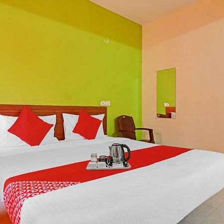Super Hotel O Dk Reddy Square 하이데라바드 외부 사진